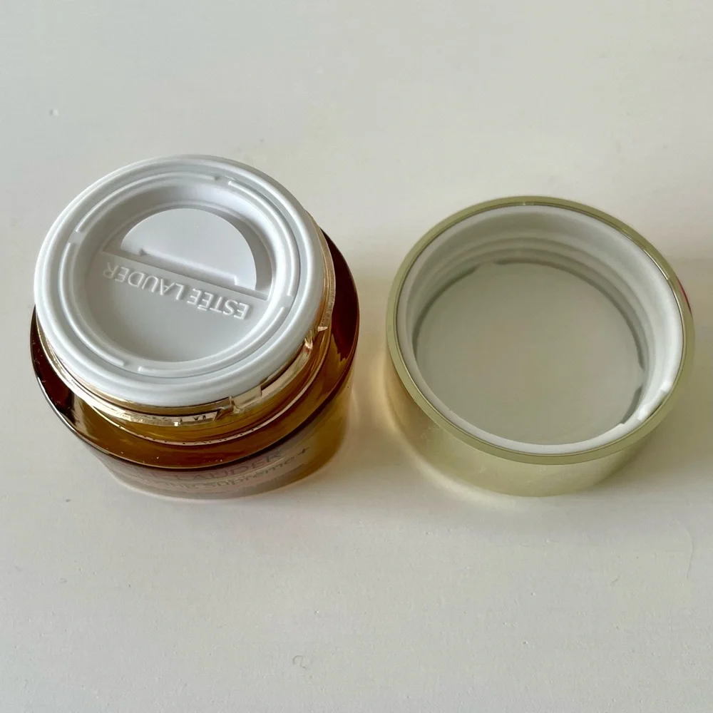 Estée Lauder - Revitalizing Supreme+ Youth Power Eye Balm - Picture 3 of 4